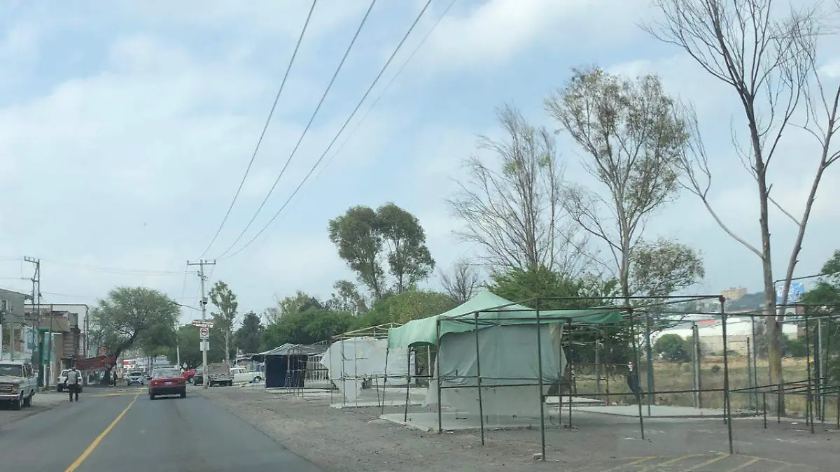 Así lucieron los sitios de tianguis este sábado. Foto Yanelly Faustino. El Sol de San Juan del Río.